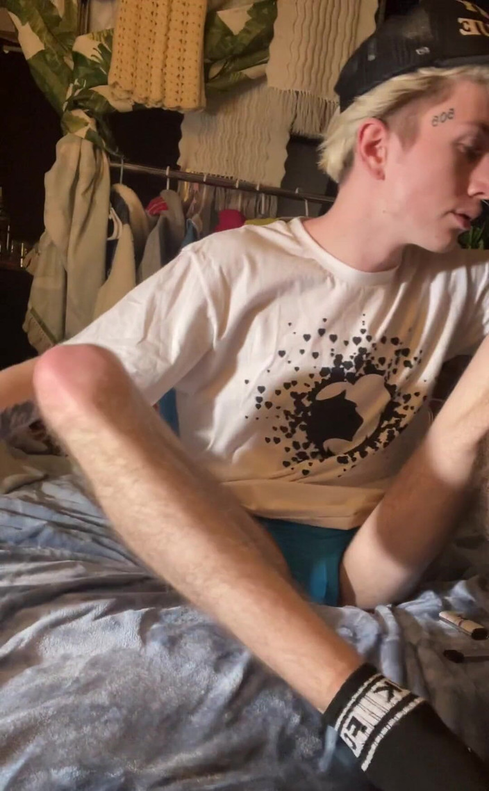 GhostCams: Hej králové! Doufám, že vaše všichni mají v pořádku den, cítím...