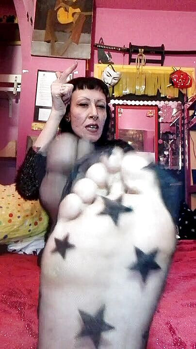 Miss Wagon Vegan Fetish: Awak tidak dapat menahan pemandangan kaki saya