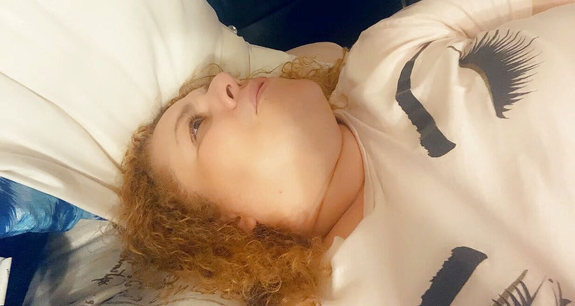 Curvyliz9: Video chat