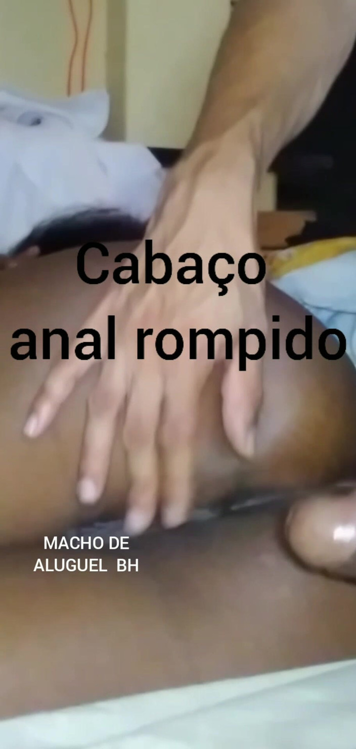 The plumber who fucks MILFs: Berkahwin Memberikan Pantat Buat Kali Pertama Untuk Kekasihnya