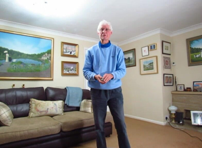 bigears: Berbogel, chat ball-stretcher melancap