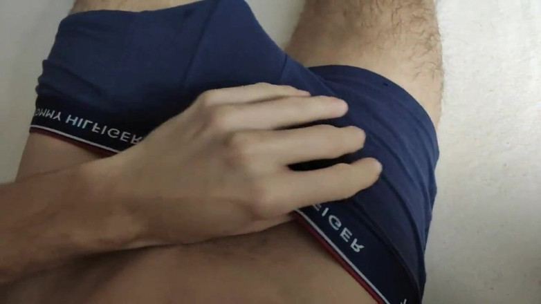 qaz11: handjob on cam-185