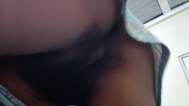 Lovemina: Aby mi ukázala svou velkou kundičku a masturbovala, krásná nevlastní...