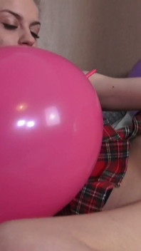 Naughty Teen Babe Ballon Fun!