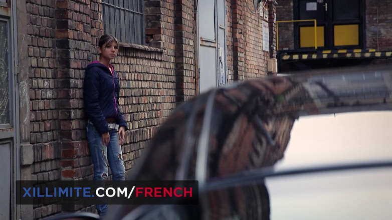 French girls at work: 섹스하는 두 명의 거유 미녀