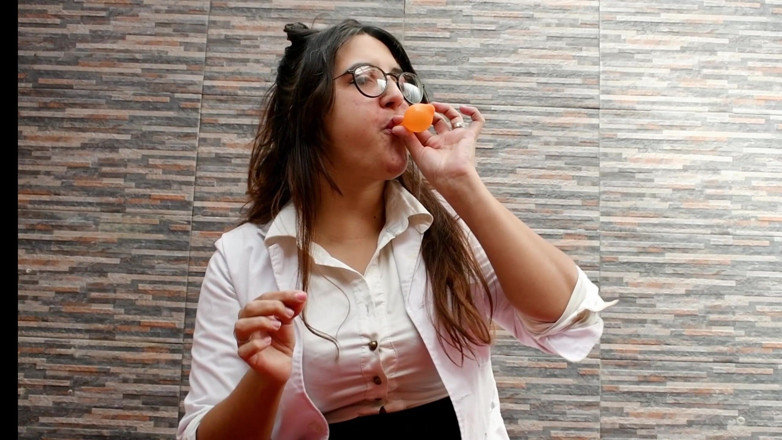 melu_world: Mad Scientific Make Pop Experiments with Balloons - Bunny Looner