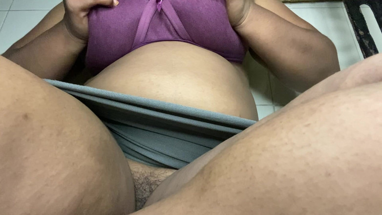 Angoori: Sehr süßes sexy mädchen fingert ihre muschi Mms