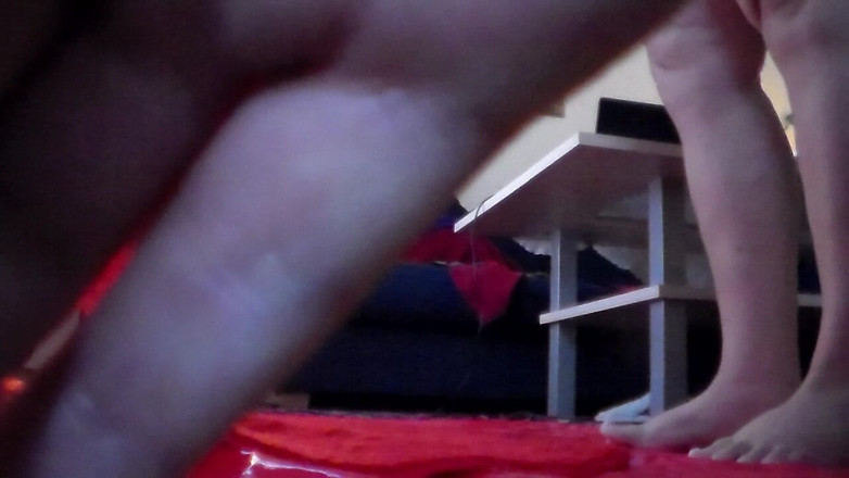 Sex hub couple: Jen Sta Pisciando Su Un Asciugamano