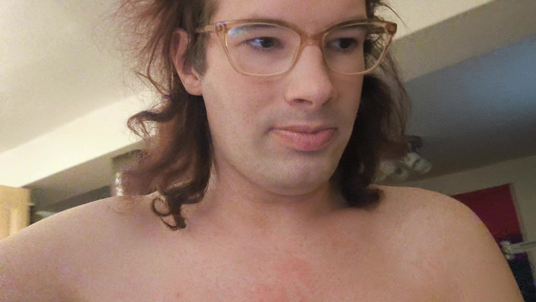 JanineLang: 裸でゴミを出しました(隣人にやられた)