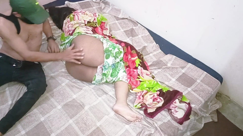 Faryal: Pakistani Homemade Mature Bhabi