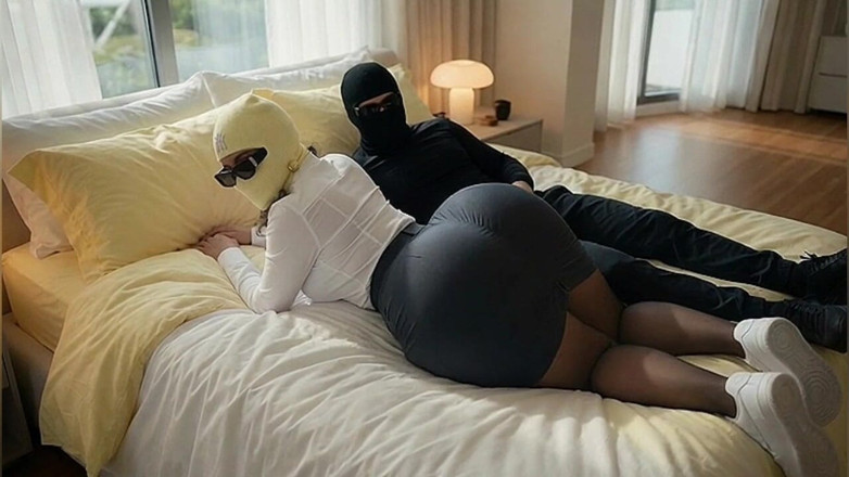 Animate golden: Petite Big Ass Stepmother Shaking Her Massive Ass in the...