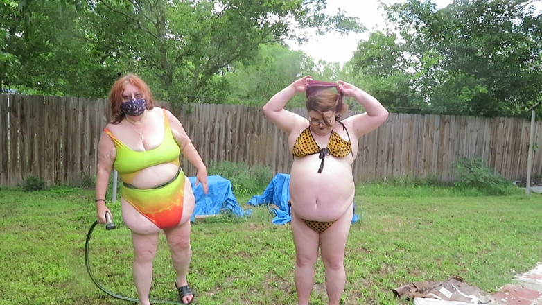 BBW nurse Vicki adventures with friends: Clean stuff and each other with hose me and BBW...