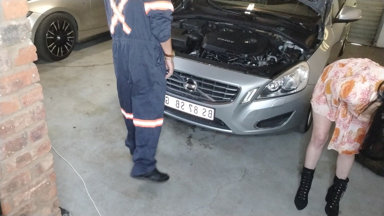 Bigjoefuckalott: 我 M Mechanic 为汽车和女性服务