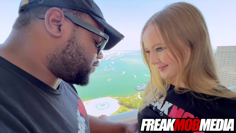 Freak Mob Media: Natalia Queen Gets a Creampie