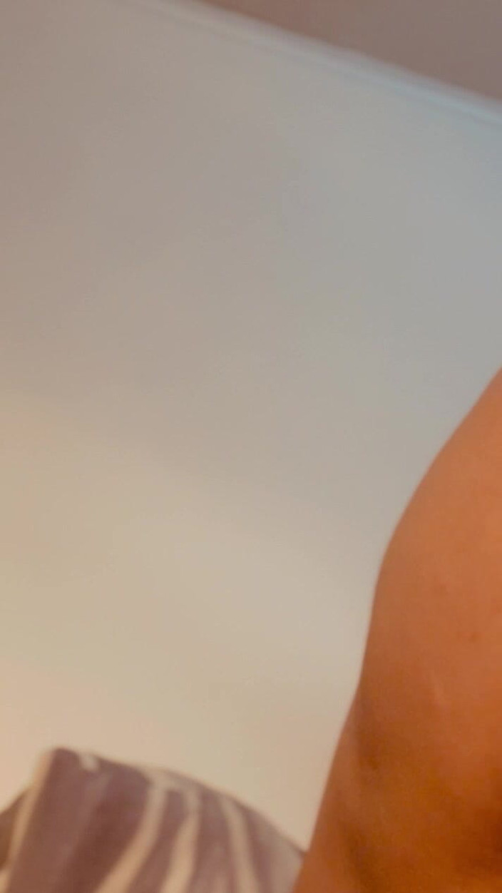 GourmetSuit54: Lubang Dua