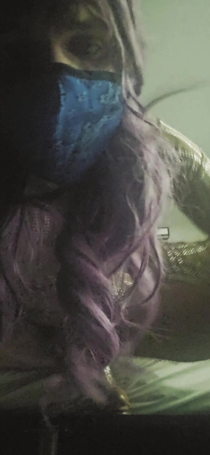 Natalie Slax: 젖탱이를 보여주는 소녀들