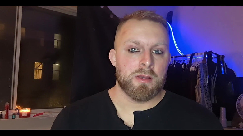 WolfgangWhite: 당신은 당신이 끊임없이 정액을 갈망하는 치료사에게 인정