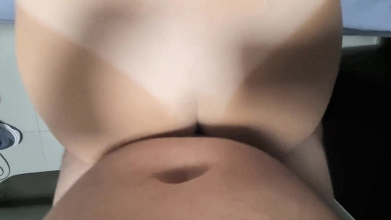 Minhaesposaparaoutro: Величезна дупа домогосподарки отримує величезний кремпай, масивний камшот на пизду моєї дружини