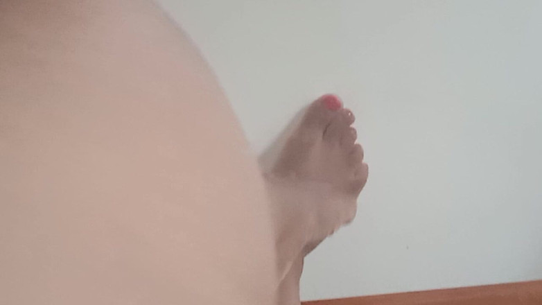 Evanna Blaque: Sexig ebenholts visar fötterna