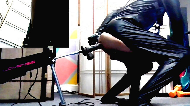 Sissy slave Sylvia: Banci Gimp bertemu mesin seks