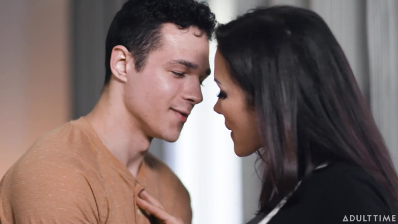 Mommys Boy: Stepmommy's Boy - Hormonal Teen Has Strong Desire for His Hot...