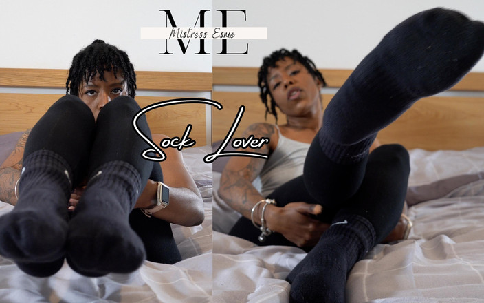 Mistress Esme: Sock Lover
