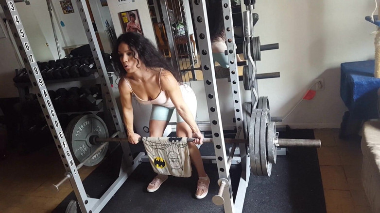 Pervy Studio: Weight lifting
