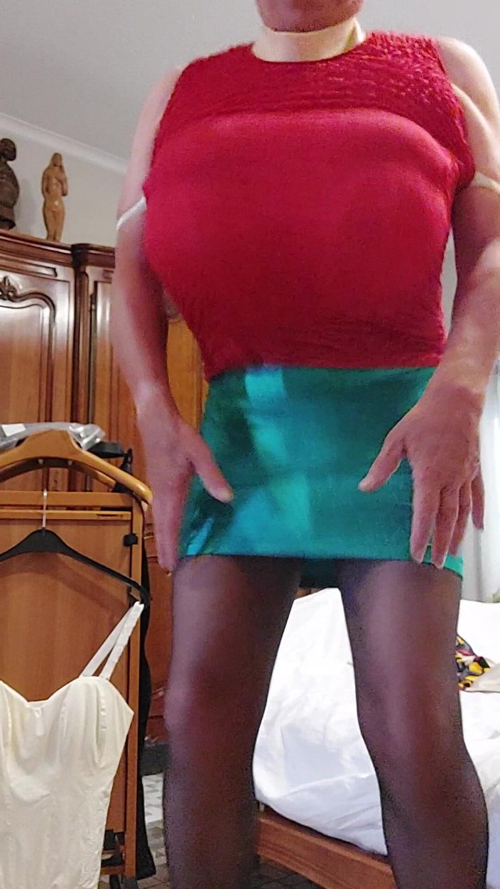 Antoon77: New Skirt with Corset