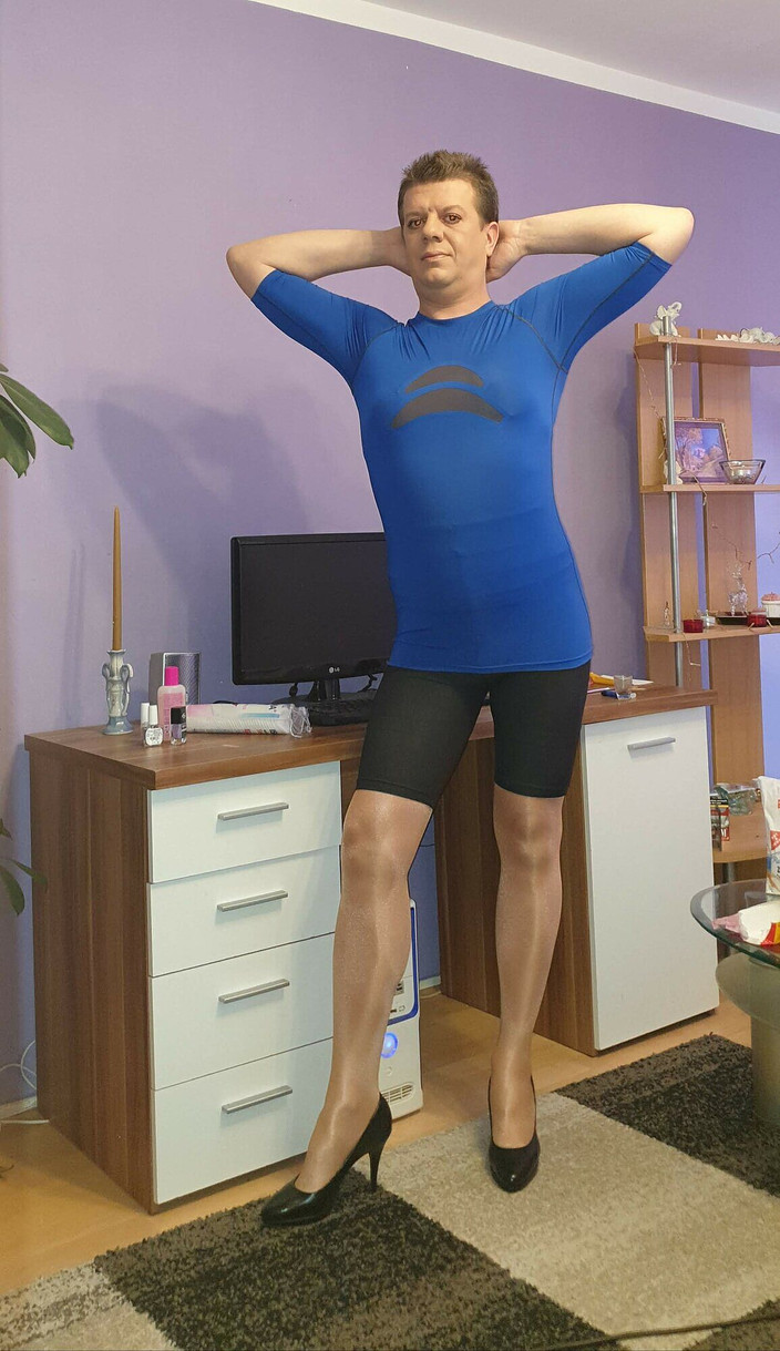 PetraNylon: Ciao.it sono di nuovo io.. flusso video in una chat...