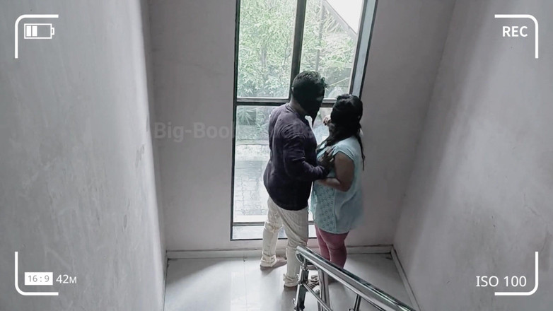 Big-Boobs-fuckers: La coppia telugu filma segretamente un vlog pornografico in una...