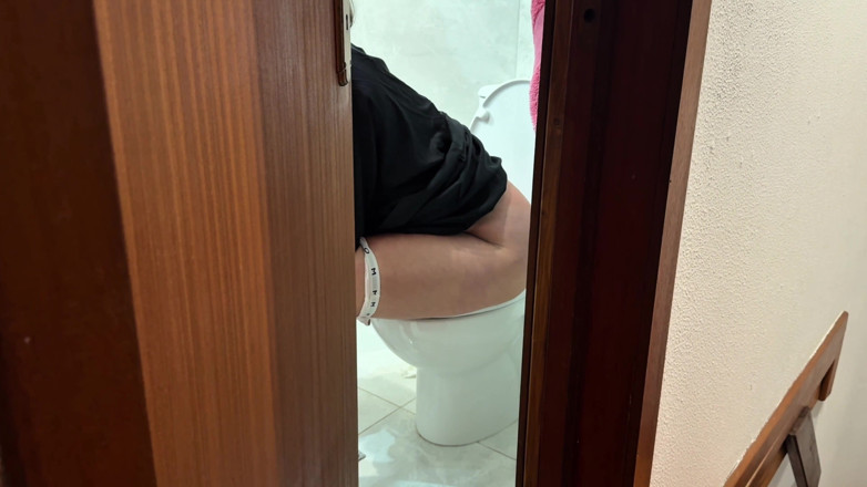 Emma Voyeur: Door Left Open - Stepmom Pee Collection for Her Stepson