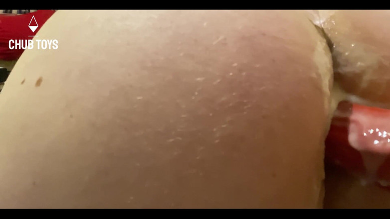 Chub toys: बड़ा डिल्डो मेरी मोटी गांड को फिसलता है