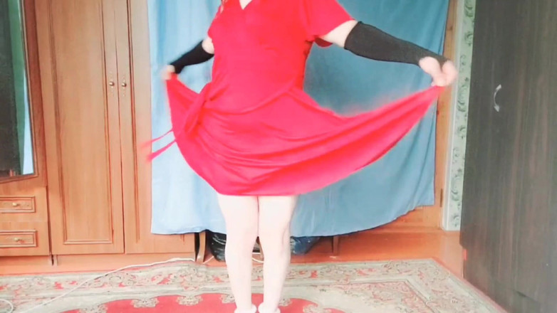 Kitty_Cross: Sissy hấp dẫn mỉm cười ngây thơ nhưng hành động rất...