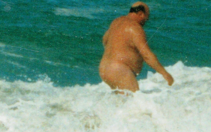 Opas Lust: Vovô está se masturbando ao ar livre em seu carro