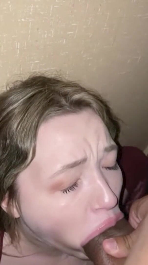Petite creampie Asian Cumdump sluts: Asiatică minionă versus mare și neagră masivă