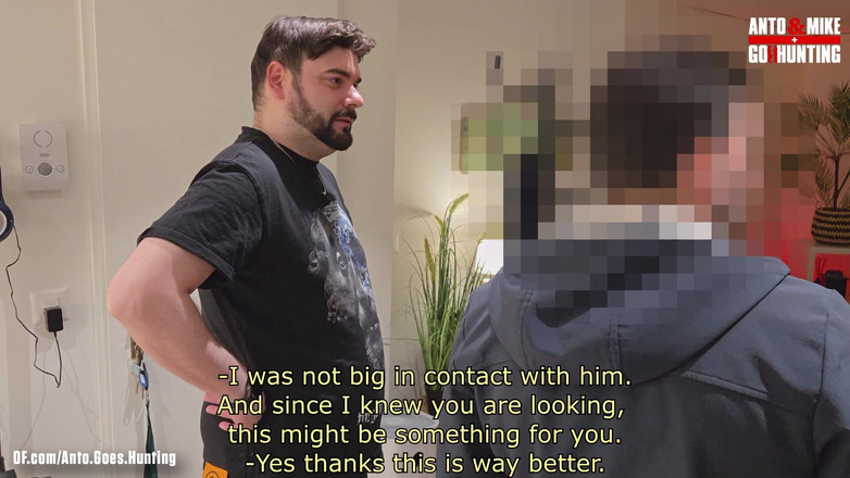 AntoGoesHunting: Hetero Vdaná Janitor Je Vykouřena Na Gauči a Hlasitě Sténá...