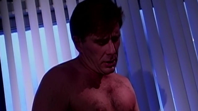 Onlyxfans: Loira linda em lingerie branca gosta de sexo quente