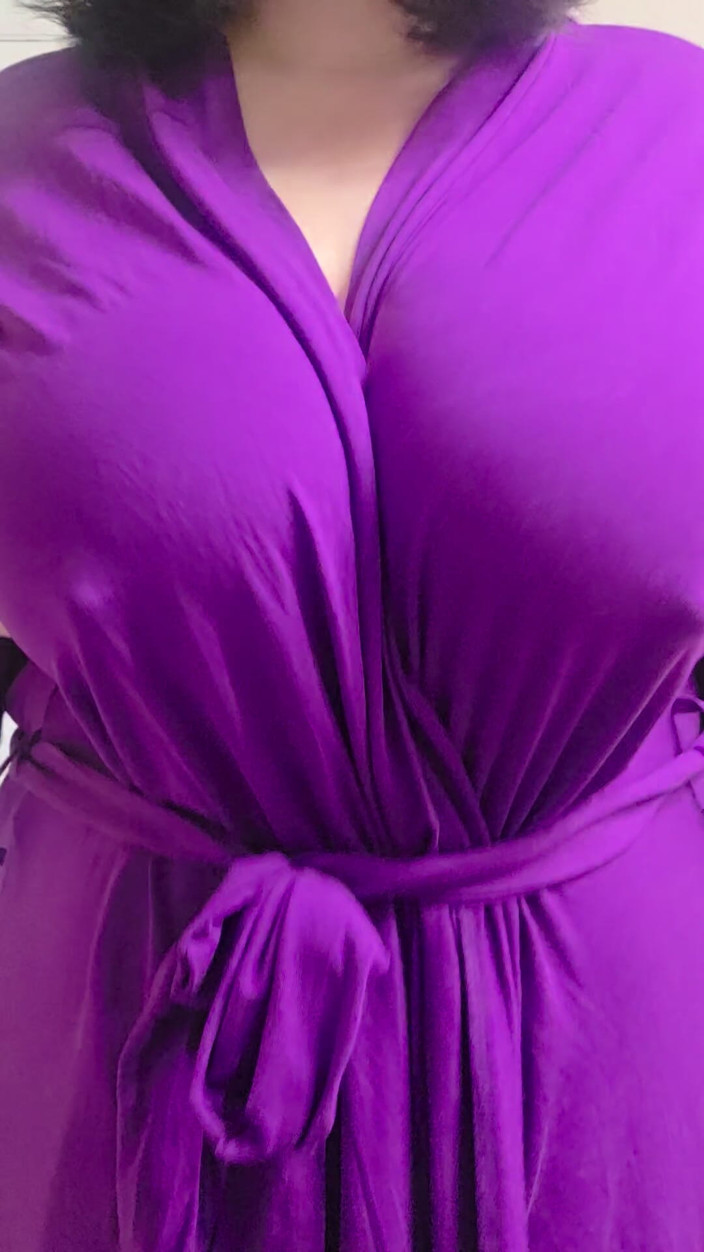 BBW Phoenix: Big Tits MILF Striptease