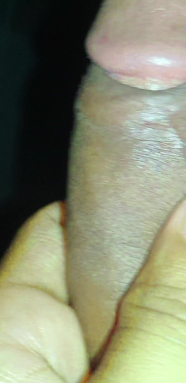 Xujjal: Un chico delgado nuevo video de masturbación caliente