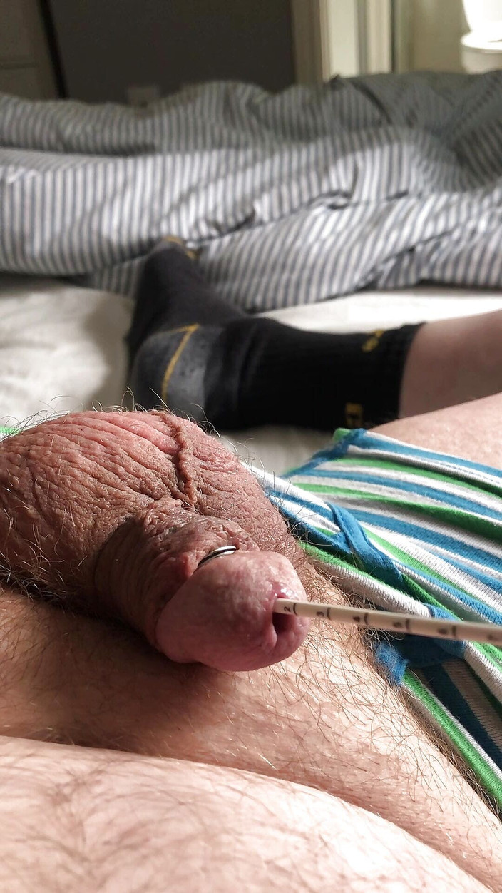 Stuey75: स्क्रूड्राइवर मेरे मूत्रमार्ग के नीचे सभी तरह से