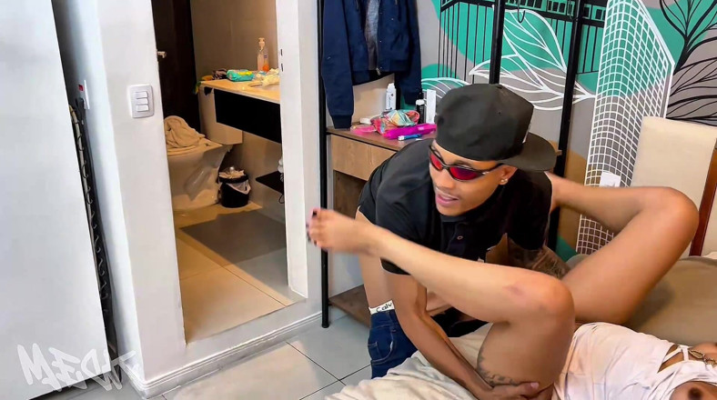 Meck: Sedikit lawatan daripada Tiffany Carioca yang nakal, gadis nakal suka...