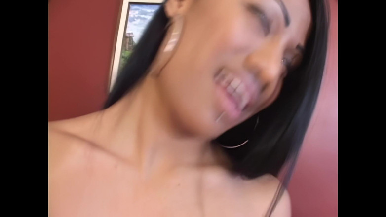 The Africans: ナイラタイの美味しく誘惑的なクリトリス