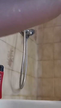 Doccia Rituale: Acqua Calda, Pizzo & Pelle Luccicante Pipì E Scoregge