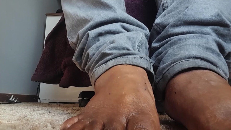 Eleasihle Esma: Massage doux et sensuel des pieds : fétichisme des pieds