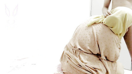 Lizzz melayu: Arhhhhh lahodná Velmi drahá