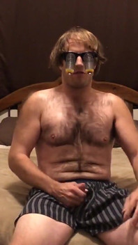 Dude in weird eye glasses JO 2 cum