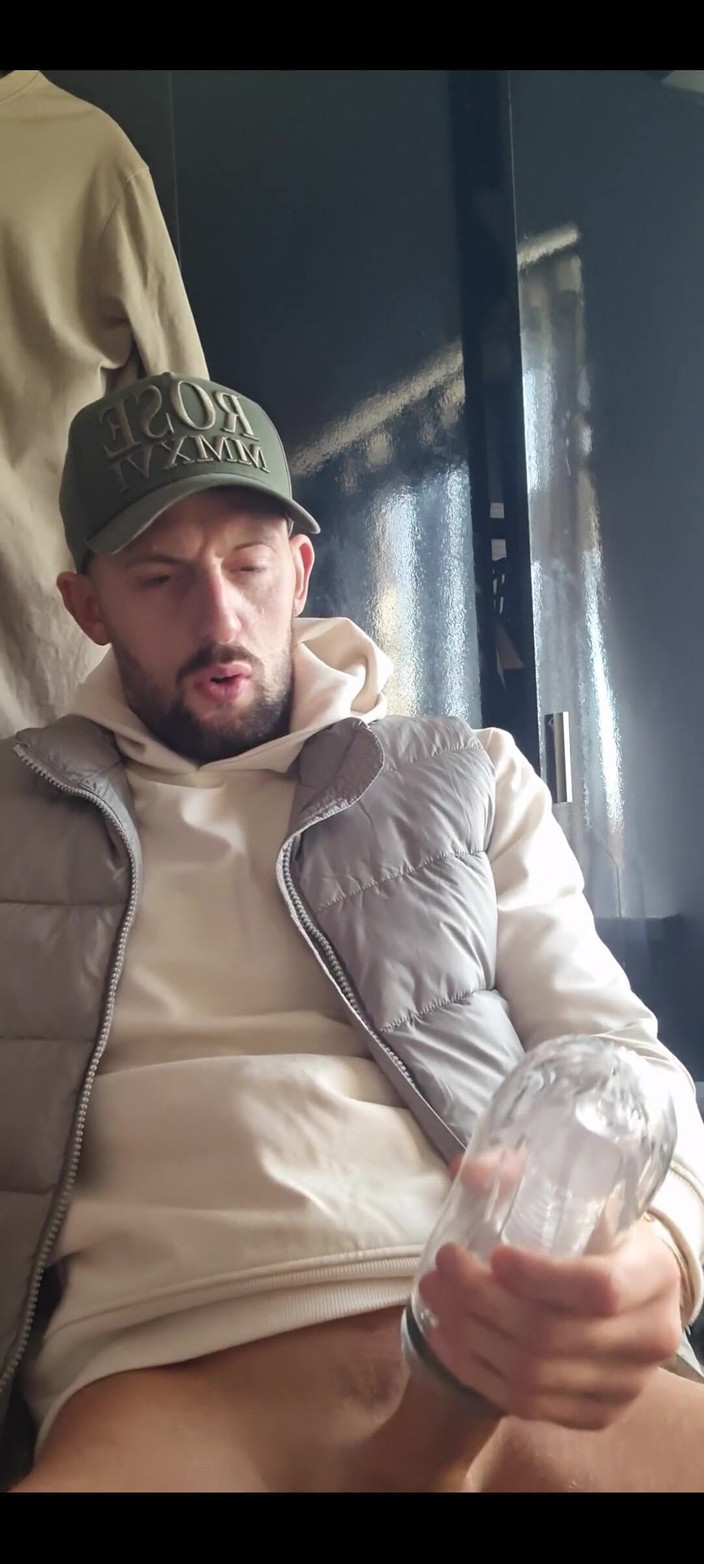 Englishtom20vip: Kapesní kundička Masturbace