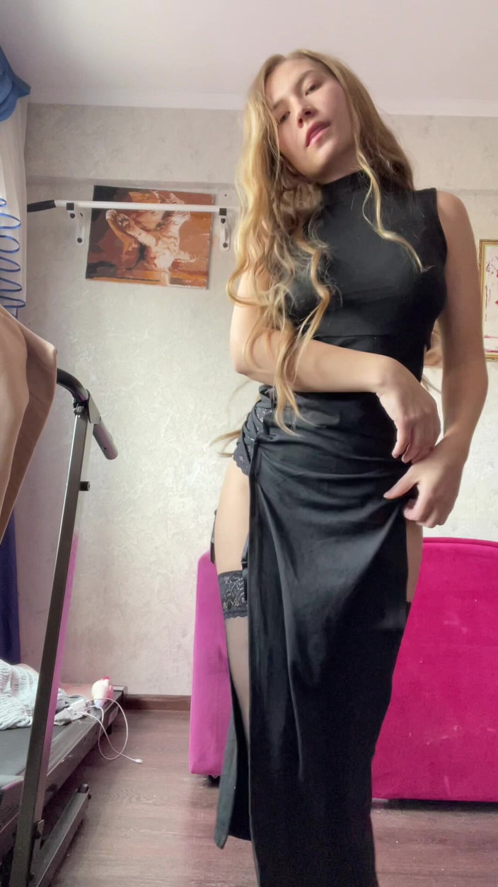 Stacy_via: Bella madre in calze, tette pendenti per sottoscrittori