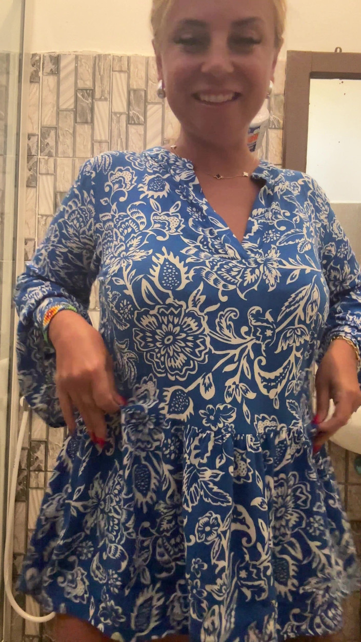 LarisaCum: Saya sangat ghairah dan sawo masa bercuti di hotel! Saya...