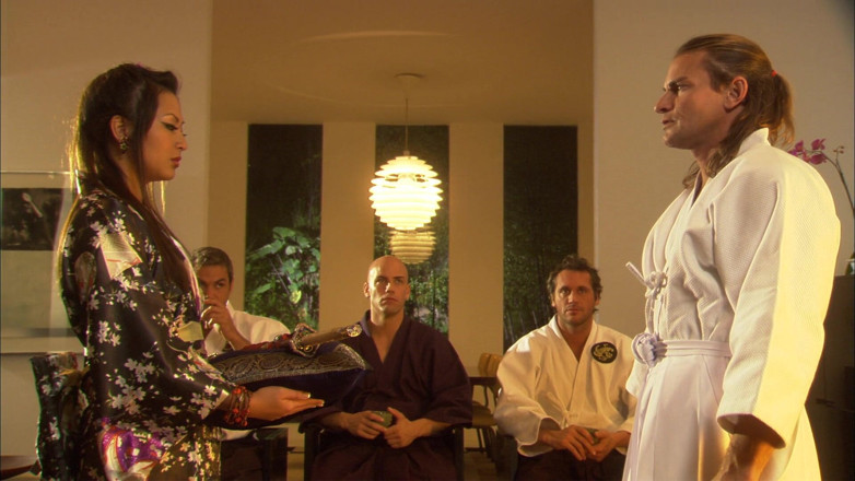Fightclub: Samurai bem dotado marca com sua linda esposa asiática
